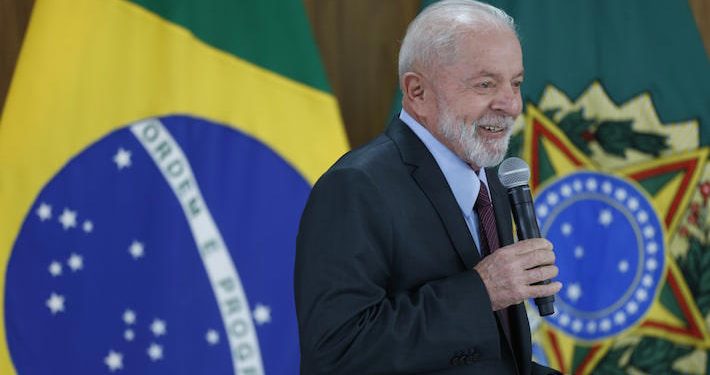 Lula diz que não esqueceu da ‘cervejinha’ nem da ‘picanha’ que prometeu durante campanha