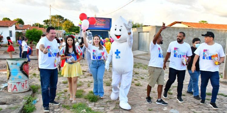 Prefeitura de Floriano promove carreata para conscientizar sobre Dia D de Vacinação contra a Gripe