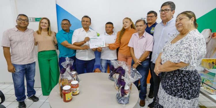 Suíta Alimentos de Valença  recebe selo de inspeção de produto artesanal de origem vegetal