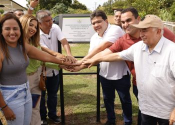 Rafael Fonteles entrega pavimentação asfáltica e visita recuperação de rodovia em Nossa Senhora de Nazaré