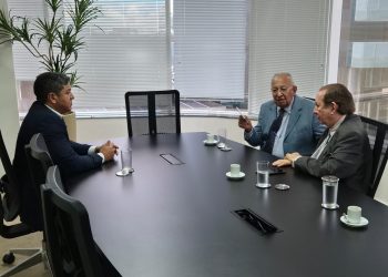 Em Brasília, prefeito Dr. Pessoa acerta liberação de recurso do BRB