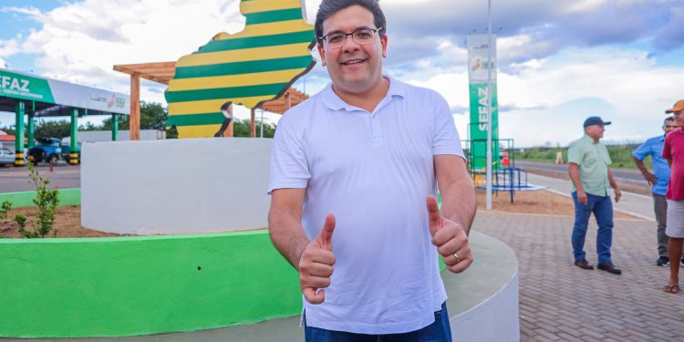 Governador inaugura obras em Caraúbas, Caxingó, Murici dos Portelas e Buriti dos Lopes nesta sexta (26)