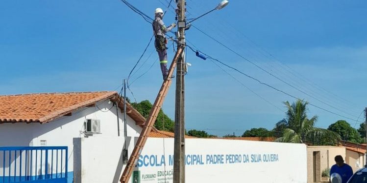 Prefeitura de Floriano conclui 1ª etapa regional da operação ‘Iluminação por Bairros’