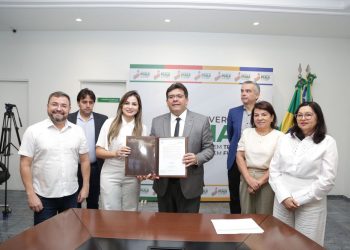Governador autoriza mais seis obras do Orçamento Participativo para Parnaíba e Teresina