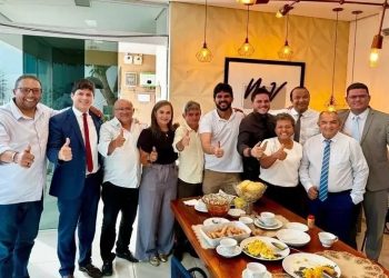 FLORIANO: Com seu time de 10 vereadores, Marcus Kalume desabafa Chega de ódio, o novo virá!