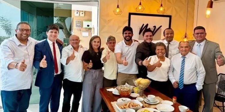 FLORIANO: Com seu time de 10 vereadores, Marcus Kalume desabafa Chega de ódio, o novo virá!