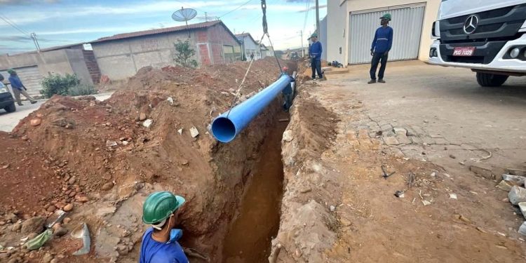 Agespisa já executou 70% da obra de implantação do sistema adutor de água em São João do Piauí