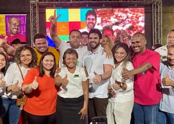 FLORIANO: Marcos Vinícius Kalume anuncia Daguia de Dona Bela como vice em evento do PC do B