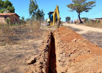 Bairros de Guadalupe são beneficiados com ampliação da rede de distribuição de água