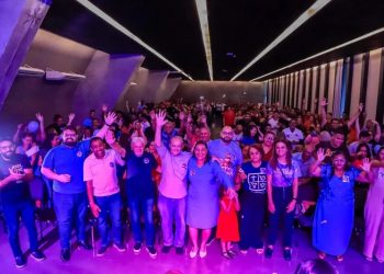 Silvio Mendes reforça aproximação com eleitorado evangélico em encontro das igrejas