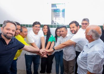 Rafael Fonteles inaugura reforma e modernização de escola em Água Branca
