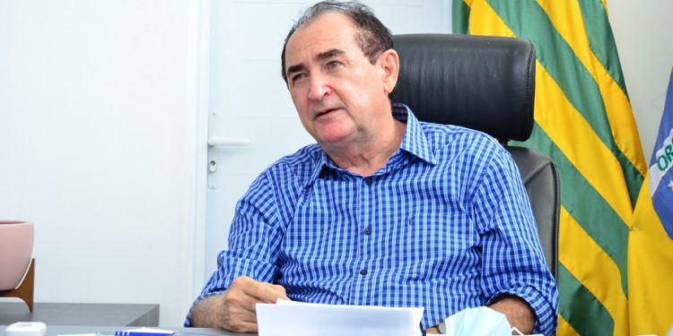 Census: Antonio Reis segue líder isolado com 52% em Floriano