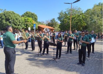 Floriano recebe a I Apresentação da Orquestra da Banda de Música Maestro Eugênio em comemoração ao Dia Nacional da Música