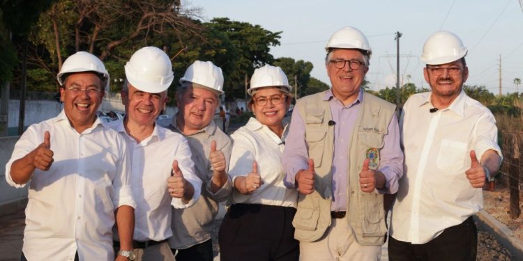 Em Teresina, ministro Alexandre Padilha anuncia avanço para compra dos novos trens urbanos de Teresina