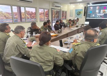 Tropas da Polícia Militar que reforçarão a segurança nas eleições municipais no Piauí viajam nesta quinta (3)