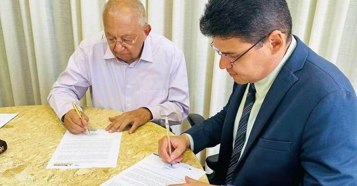 Semec tem débito milionário com prestadores de serviço com reformas e manutenção de escolas