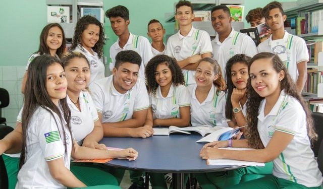 Renovação de matrículas para o ano letivo de 2025 das escolas estaduais iniciam na segunda (25)