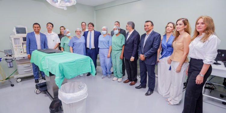 Governador entrega reforma do Hospital da Polícia Militar, que passa a centralizar cirurgias ortopédicas