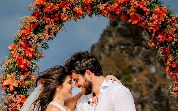 SOCIEDADE: O casal Dr. Marcus Kalume a advogada Michelle Melo comemoram 3 anos de união e MAIS…