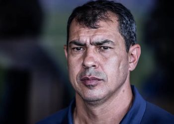 Vasco anuncia a contratação do técnico Fábio Carille para a temporada de 2025