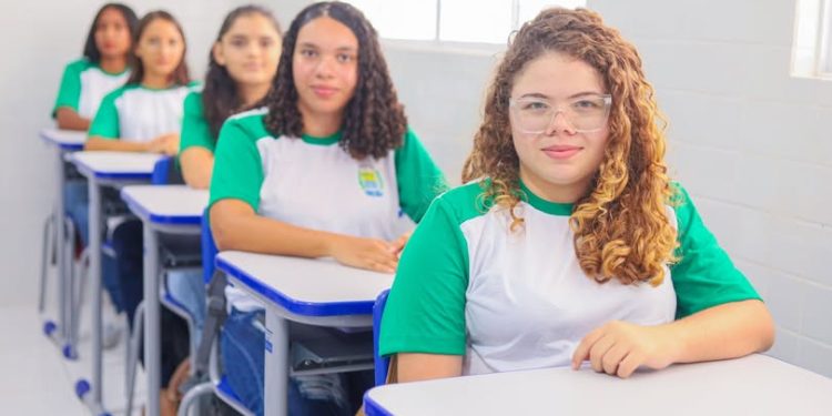 Matrículas para novos estudantes da Rede Estadual do Piauí começam na próxima segunda-feira (9)
