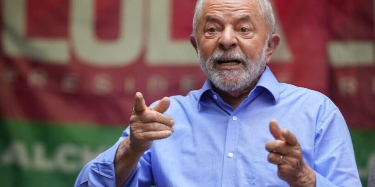 Lula é operado às pressas em São Paulo para drenagem de um hematoma na cabeça