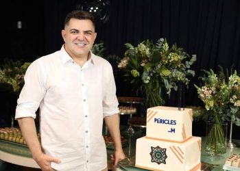 SOCIEDADE: O colunista Péricles Mendel comemorou seu niver em festa badalada e MAIS…