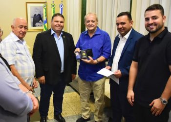 Prefeito de Teresina recebe o atual e o futuro presidente da APPM