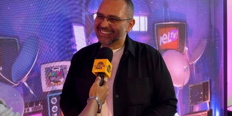 Apresentador Ieldyson Vasconcelos promove festa de lançamento do ‘IelTv’ em Teresina
