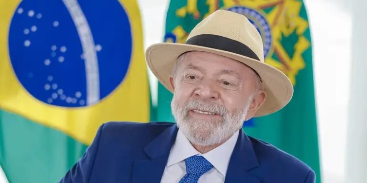 Genial/Quaest: Aprovação de Lula cai de 52% para 47%; 49% desaprovam, aponta pesquisa