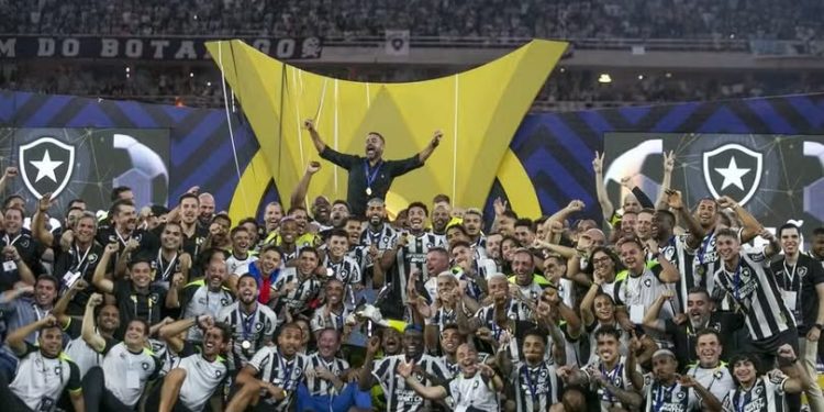 Fim da polêmica: Botafogo quita pagamentos de premiação pendentes com elenco