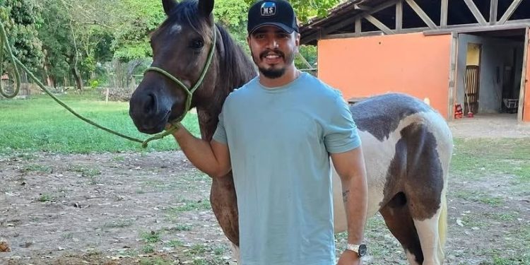 SOCIEDADE: Comemoração para o Presidente do CRECI PI 23º Região Dr. Pedro Nogueira pelo niver e MAIS…