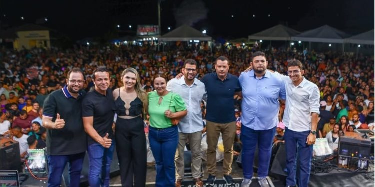 Prefeitura realiza com sucesso a comemoração de 31 anos da cidade de Paquetá
