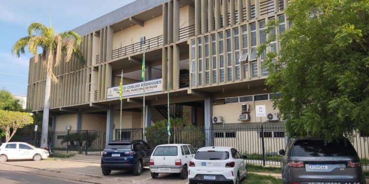 Servidores efetivos da cidade de Picos são convocados para recadastramento