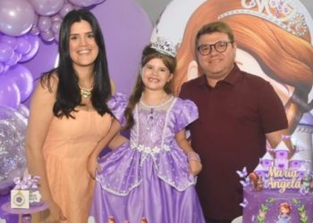 SOCIEDADE: Noite de princesa para comemorar o niver de Maria Angela e MAIS…