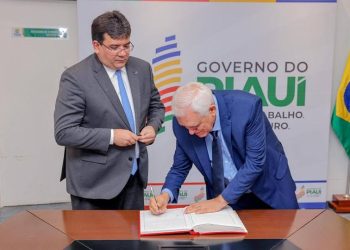 Governador Rafael Fonteles transmite cargo o vice Themístocles e sai de férias por 12 dias