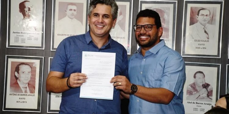 Deputado Estadual Dr. Thales Coelho assume a Secretaria de Saúde de Picos