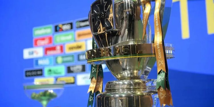 Copa do Brasil tem noite de surpresas: dois times da Série A são eliminados