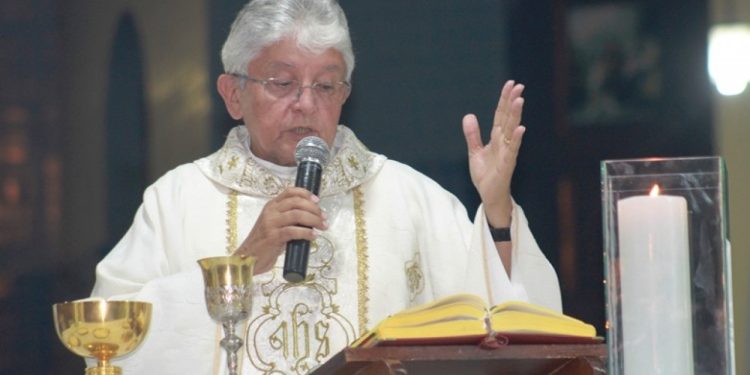 SOCIEDADE: Padre Tony Batista celebra seus 51 anos de Ordenação Sacerdotal e MAIS