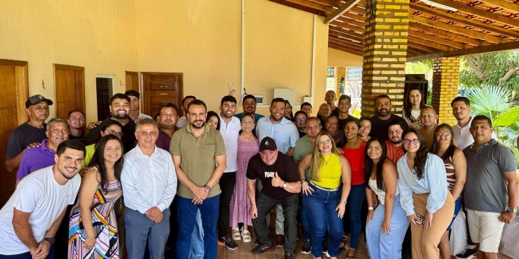 Draga Alana recebe adesão de Fernando Lima para a pré-candidatura a deputado estadual