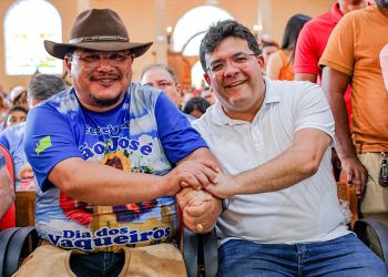 Governador participou da Missa do Vaqueiro durante os festejos de São José em Altos