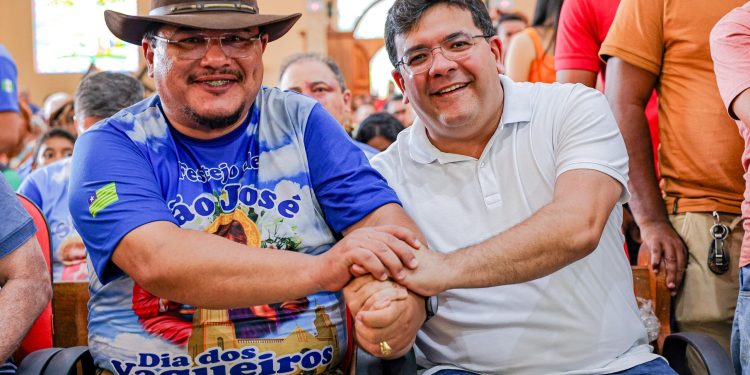 Governador participou da Missa do Vaqueiro durante os festejos de São José em Altos