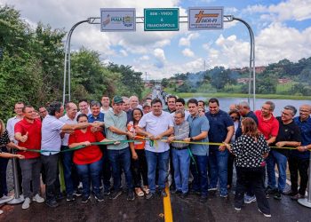 Governador inaugura recuperação da PI-224 e reforma de Unidade de Saúde em Francinópolis