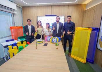 Secretaria da Educação e Pacto pelas Crianças entregam Kit Creche ao município de Luís Correia