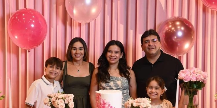 SOCIEDADE: Teresa de Lisieux comemorou no último final de semana os seus 12 anos e MAIS…