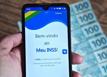 Pagamento antecipado do INSS começa nesta quinta (6); veja como fica o calendário