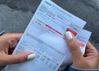 BANDEIRA AMARELA: Consumidores pagarão conta de energia mais cara em maio