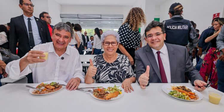 Governador inaugura terceiro restaurante popular em Teresina com alimentação de baixo custo