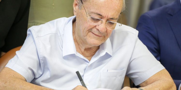 Prefeitura de Teresina antecipa pagamento dos servidores e garante Dia do Trabalhador com dinheiro no bolso