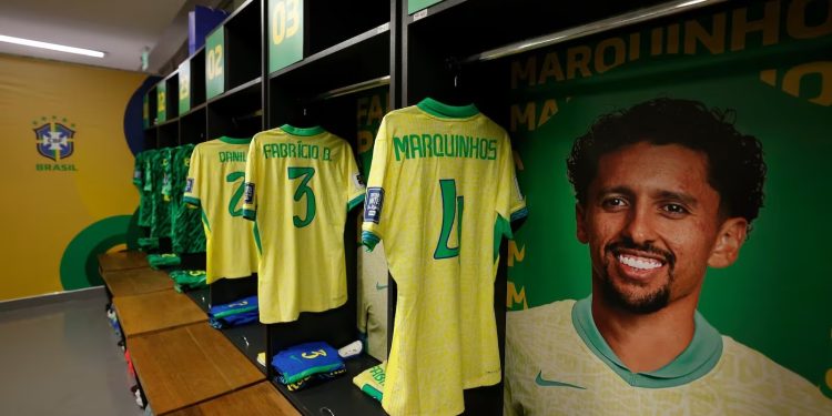 Seleção brasileira segue sem técnico a 30 dias de jogo e pode ser pré-convocada por dirigente